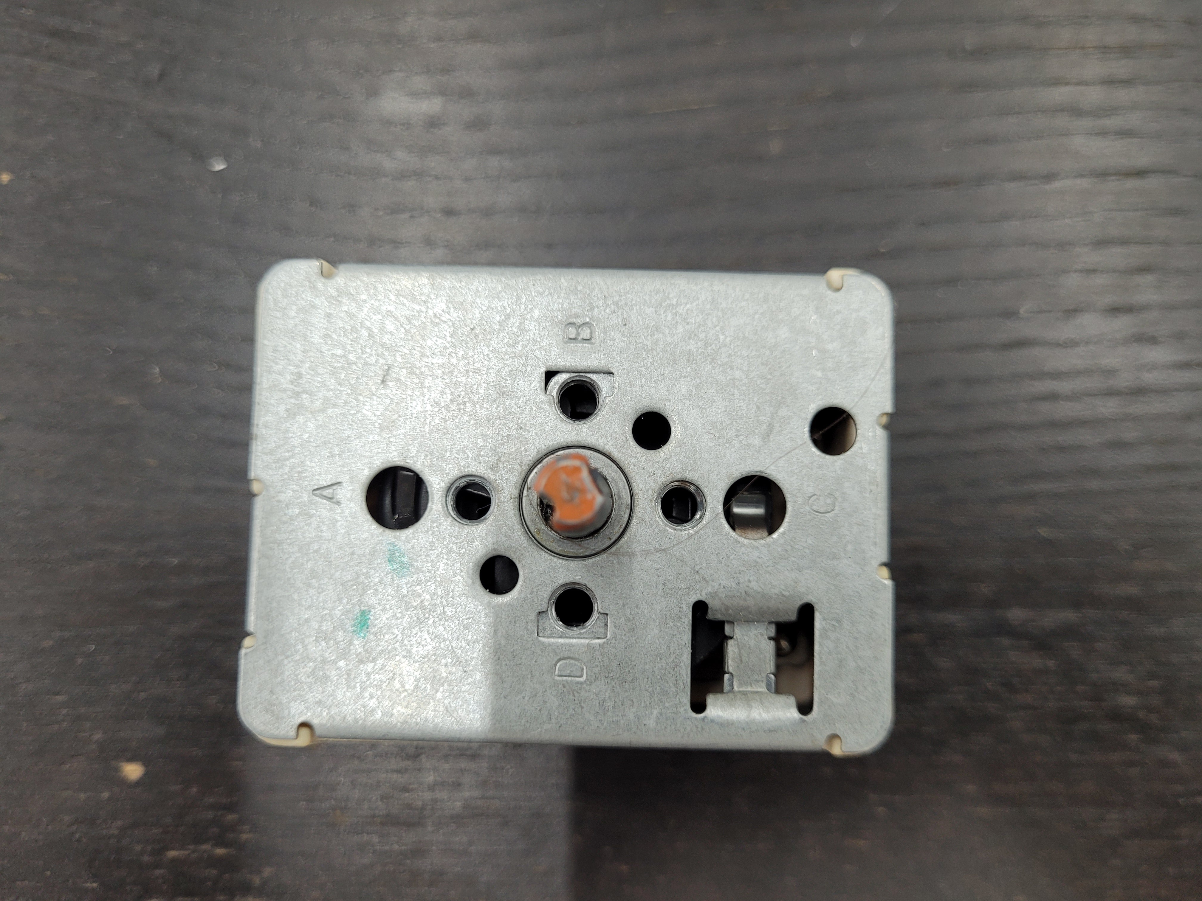 Whirlpool Range Infinite Control Switch WP3149404 3148954 Whirlpool Range Infinite Control Switch WP3149404 3148954